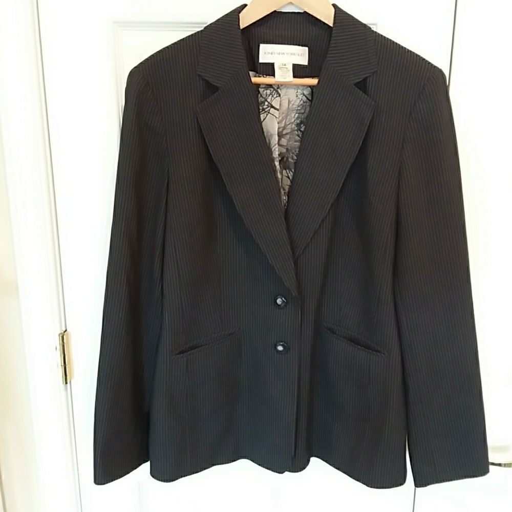 Jones New York Dark Gray Pinstriped Blazer Sz 14